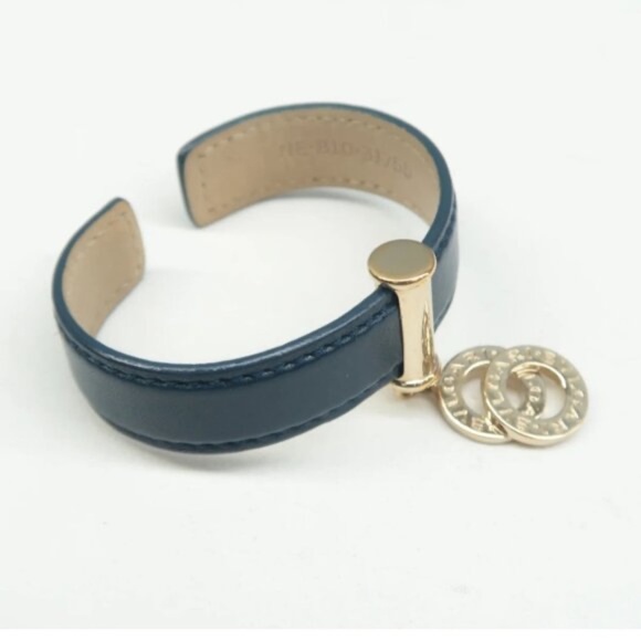 100% Authentic BVLGARI Leather Tag Cuff Bracelet - Picture 2 of 12